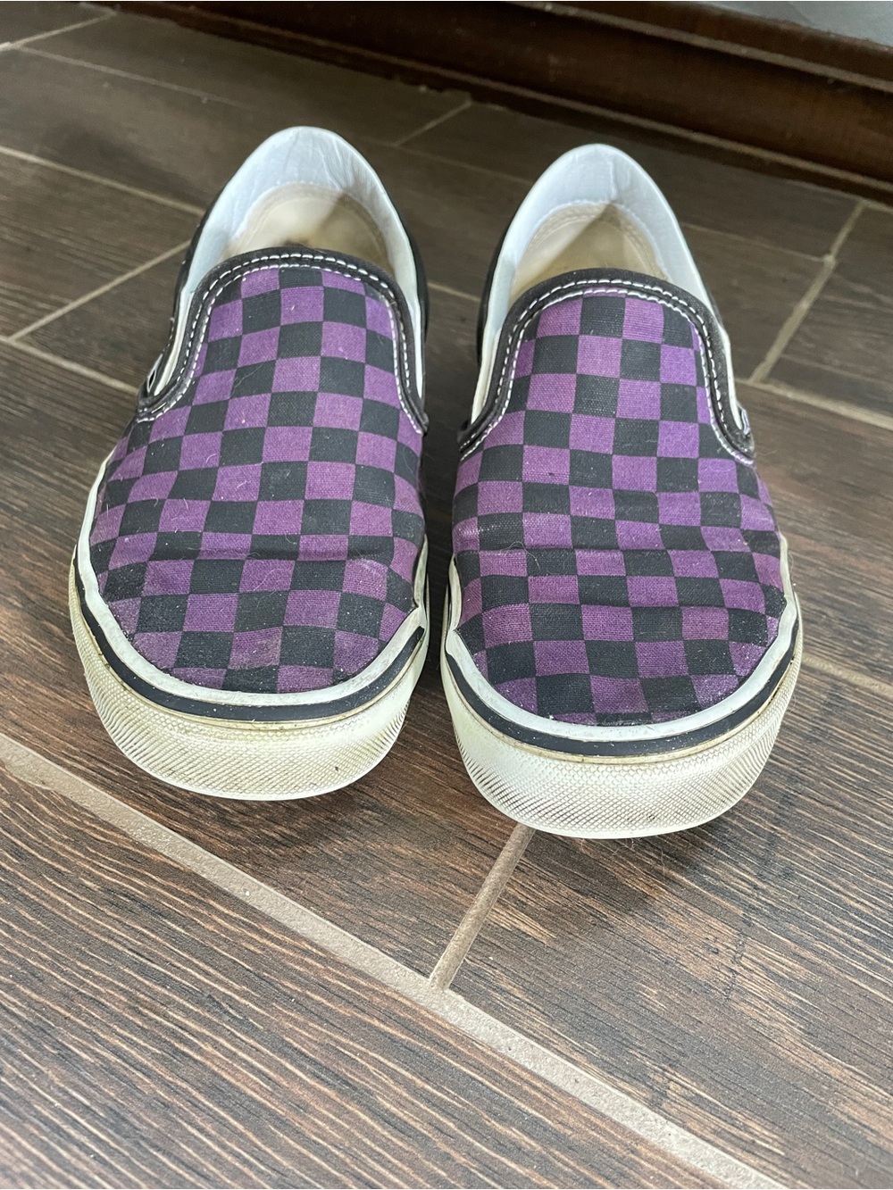 Women’s slip on vans, checkered black and purple
